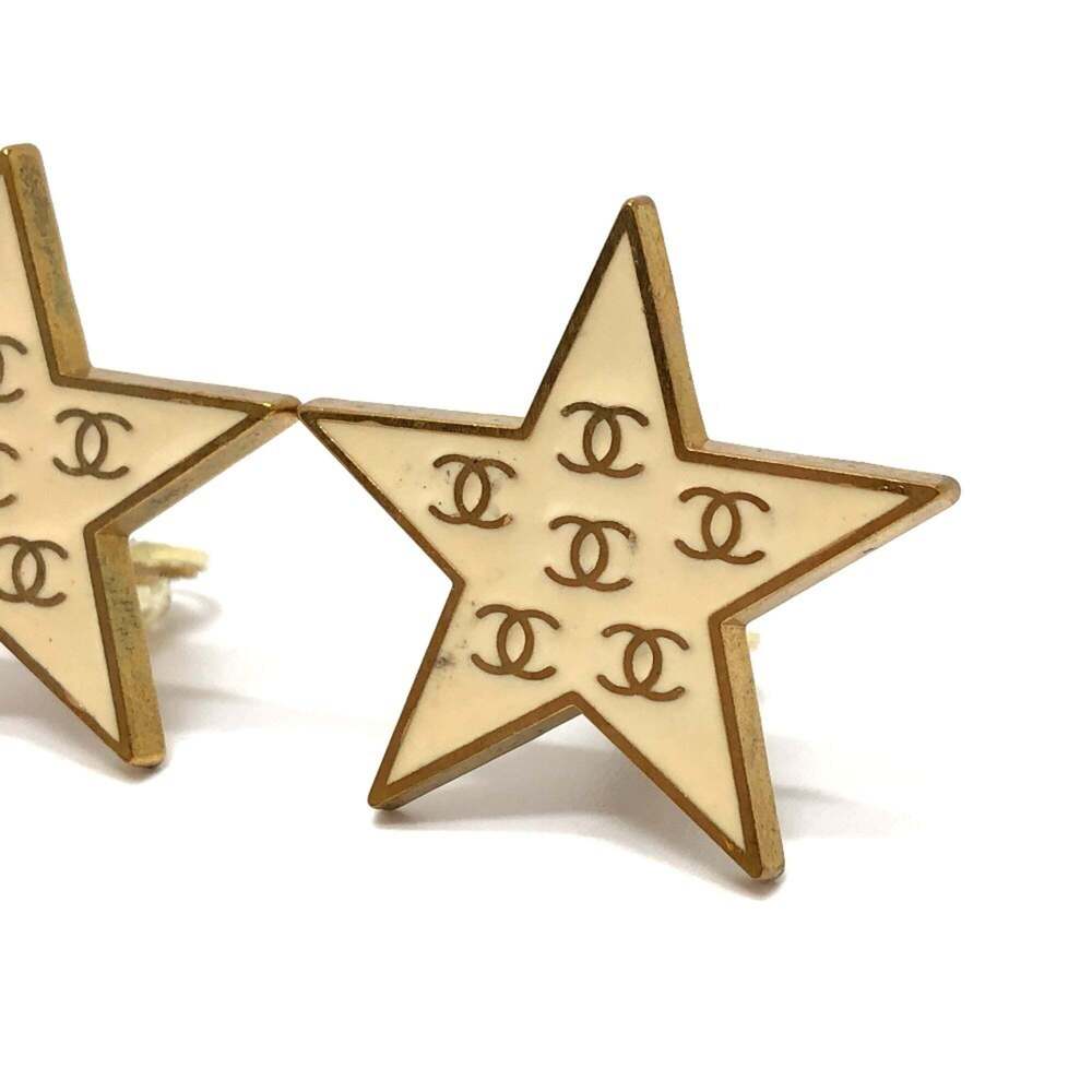 CHANEL Authentic Vintage Black Logo Earrings - Picture 5 of 10